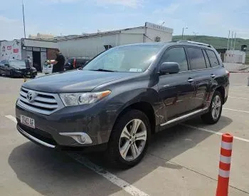 Toyota Highlander 2014 თბილისი