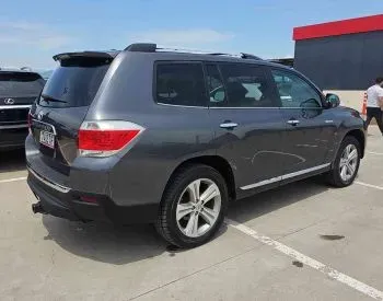 Toyota Highlander 2014 Тбилиси