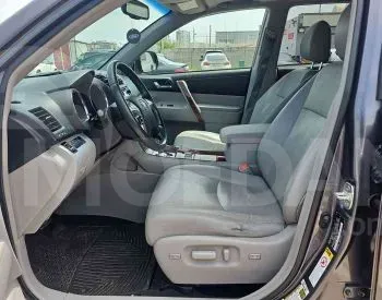 Toyota Highlander 2014 Тбилиси - изображение 9