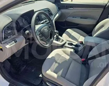 Hyundai Elantra 2017 Tbilisi - photo 9