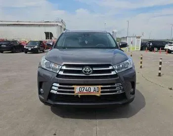 Toyota Highlander 2018 Tbilisi