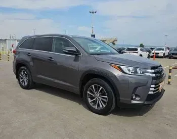 Toyota Highlander 2018 Tbilisi