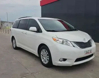 Toyota Sienna 2015 Tbilisi