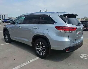 Toyota Highlander 2017 Тбилиси