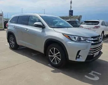 Toyota Highlander 2017 თბილისი