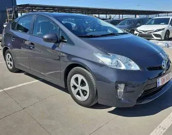 Toyota Prius 2013 Тбилиси