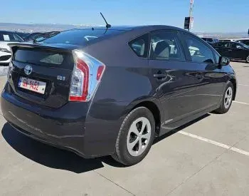 Toyota Prius 2013 Тбилиси