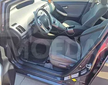 Toyota Prius 1.8L 2013 Тбилиси - изображение 10