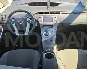 Toyota Prius 1.8L 2013 Тбилиси - изображение 8