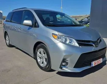 Toyota Sienna 2020 Тбилиси