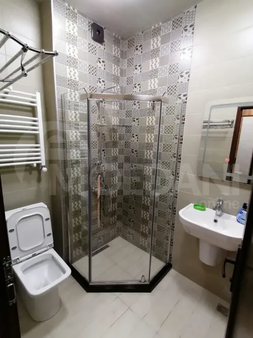 Сдам 1-комн. квартиру на сутки в Батуми  30м² 14/25 эт. Батуми - изображение 5