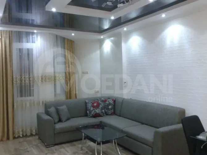 Сдам 3-к. квартиру на сутки 90м² 6/25 эт. Батуми - изображение 1