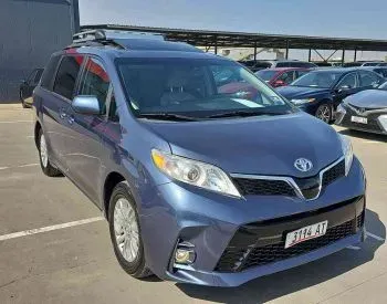 Toyota Sienna 2015 Тбилиси