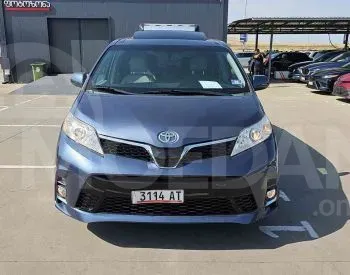 Toyota Sienna 3.5L 2015 Тбилиси - изображение 2