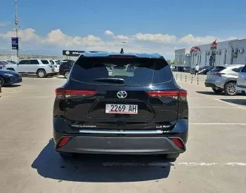 Toyota Highlander 2022 თბილისი