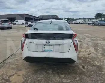 Toyota Prius 1.8L 2016 Тбилиси - изображение 3