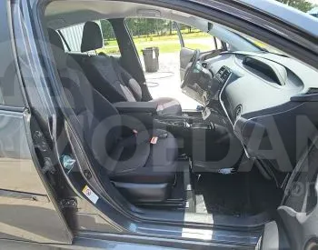 Toyota Prius 1.8L 2017 Тбилиси - изображение 5