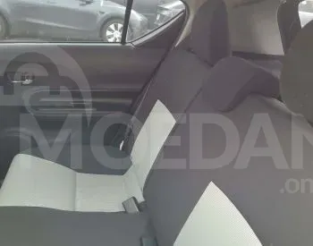 Toyota Prius C 1.5L 2016 Тбилиси - изображение 7