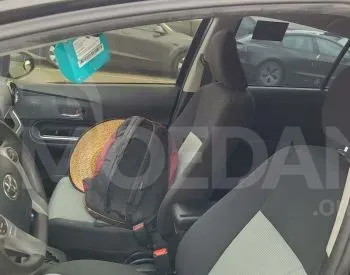 Toyota Prius C 1.5L 2016 Тбилиси - изображение 6