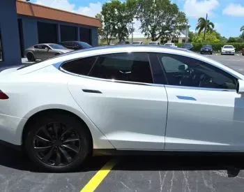 Tesla Model S 2015 თბილისი