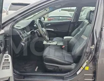 Toyota Camry 2.5L 2014 Тбилиси - изображение 9