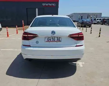 Volkswagen Passat 1.8 2017 თბილისი