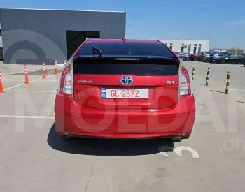 Toyota Prius 1.8L 2015 Тбилиси - изображение 6