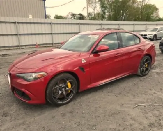 Alfa Romeo Giulia Тбилиси