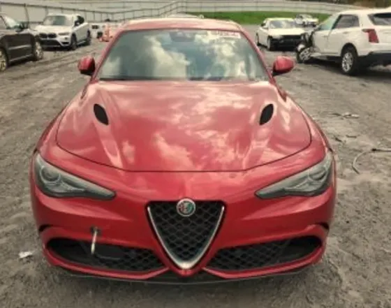 Alfa Romeo Giulia თბილისი