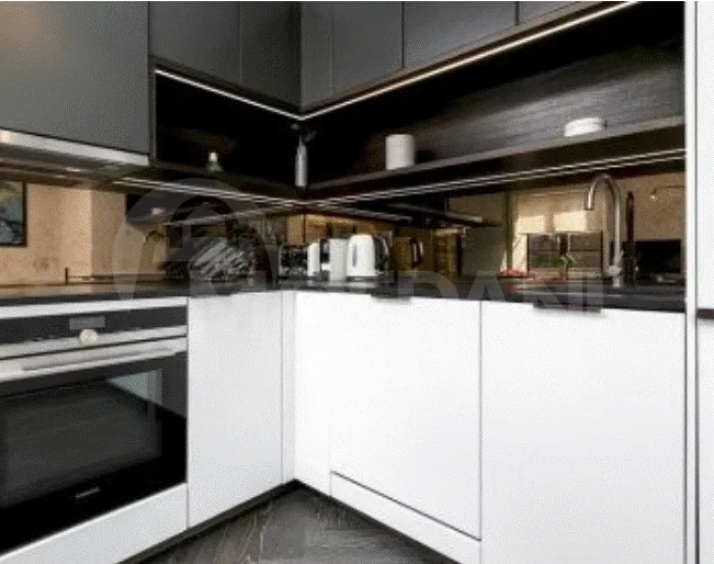 Apartments For Rent five-room 250м² 5/11 floor Tbilisi - photo 5