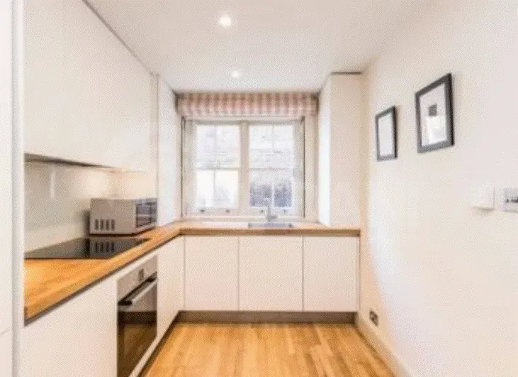 Apartments For Rent six-room 302м² 5/16 floor Tbilisi - photo 8