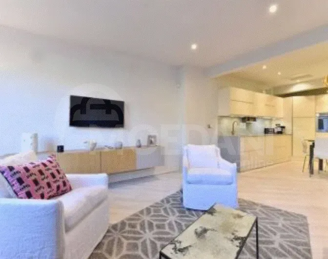 ქირავდება 4 ოთახიანი ბინა 153მ² 4/12 სართ თბილისი - photo 1