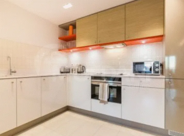 ქირავდება 3 ოთახიანი ბინა 138მ² 4/16 სართ თბილისი - photo 4