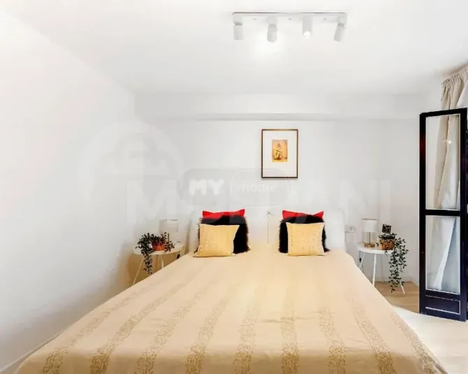 Rent 5 apartment 220м² 4/6 floor Tbilisi - photo 6