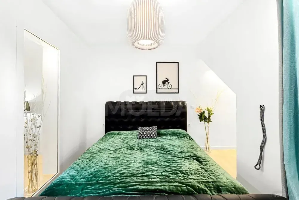 Apartments For Rent five-room 220м² 4/6 floor Tbilisi - photo 8