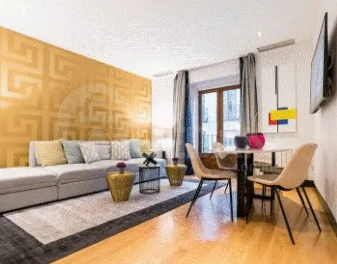 Apartments For Rent five-room 223м² 6/6 floor Tbilisi - photo 1