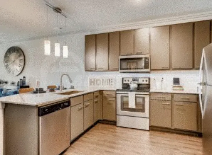 ქირავდება 4 ოთახიანი ბინა 186მ² 5/6 სართ თბილისი - photo 2