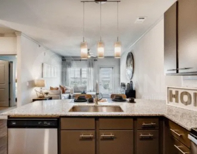 ქირავდება 4 ოთახიანი ბინა 186მ² 5/6 სართ თბილისი - photo 7