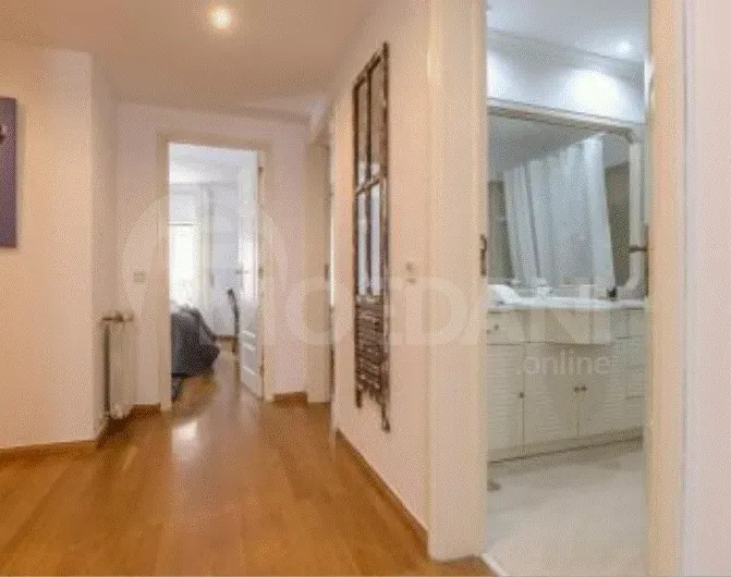 ქირავდება 3 ოთახიანი ბინა 126მ² 2/3 სართ თბილისი - photo 3