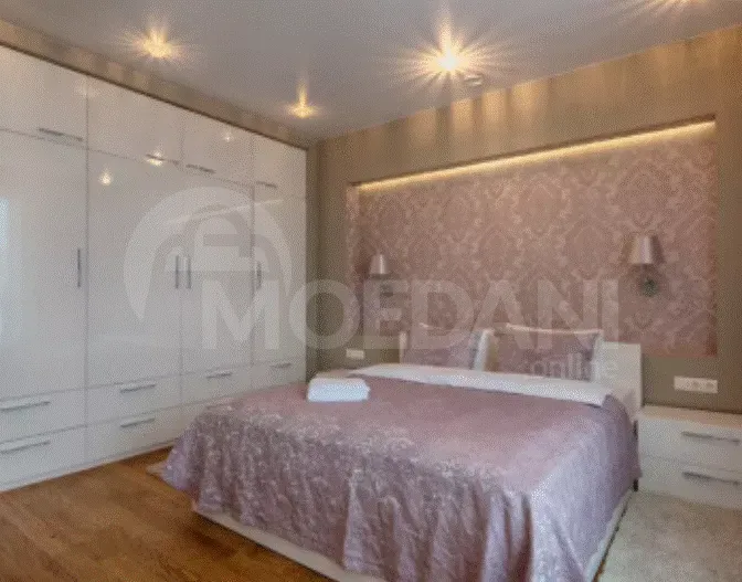 Apartments For Rent three-room 100м² 3/5 floor Tbilisi - photo 1
