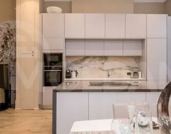 Apartments For Rent five-room 248м² 6/11 floor Tbilisi - photo 4