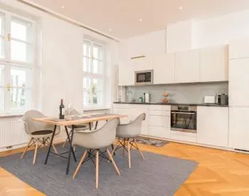 Сдам 2-комн. квартиру 65м² 5/10 эт. Тбилиси - изображение 1