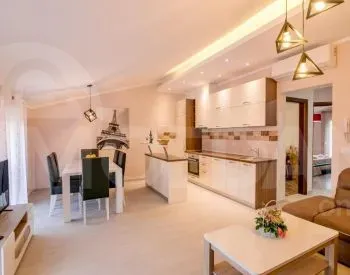 Apartments For Rent three-room 80м² 5/5 floor Tbilisi - photo 2