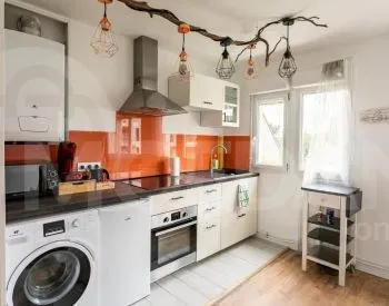 Apartments For Rent three-room 105м² 5/10 floor Tbilisi - photo 2