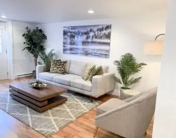 Apartments For Rent three-room 116м² 1/3 floor Tbilisi - photo 1