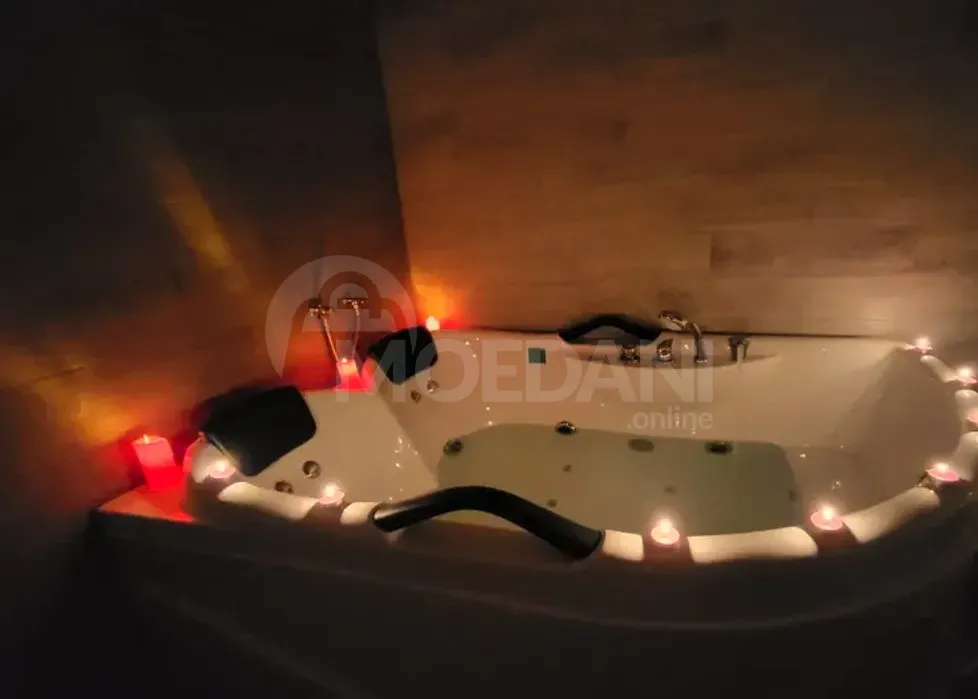 Сдам 2-комн. квартиру на сутки в Тбилиси  70м² 20/22 эт. Тбилиси - изображение 4