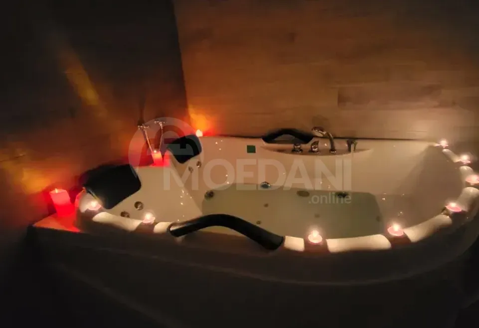 Сдам 2-комн. квартиру на сутки в Тбилиси  70м² 20/22 эт. Тбилиси - изображение 5