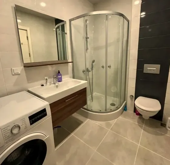 ქირავდება 2 ოთახიანი ბინა 52მ² 5/21 სართ თბილისი