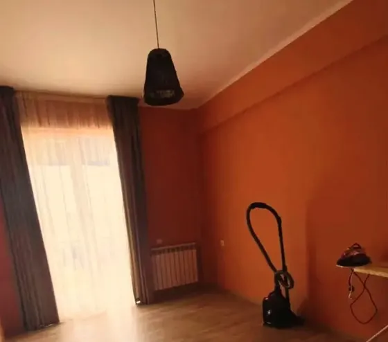 Apartments For Rent three-room 80м² 7/7 floor Tbilisi