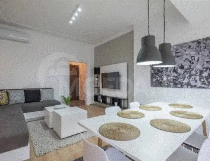 Apartments For Rent five-room 238м² 5/8 floor Tbilisi - photo 1